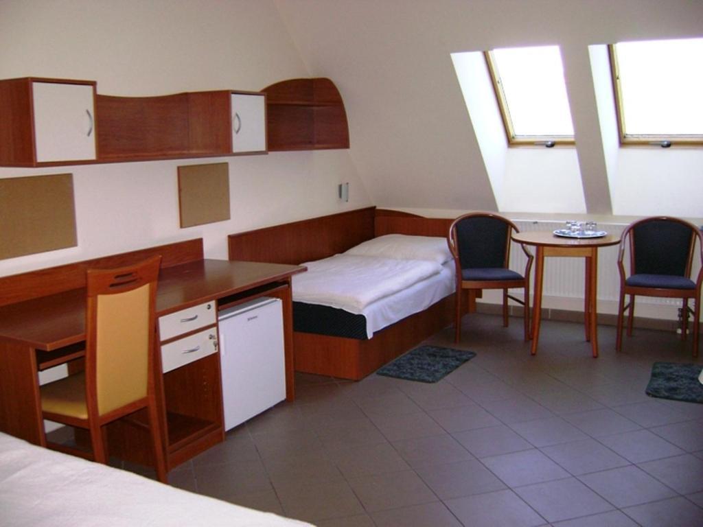 Karoly Robert Diakhotel Gyöngyös Pokoj fotografie